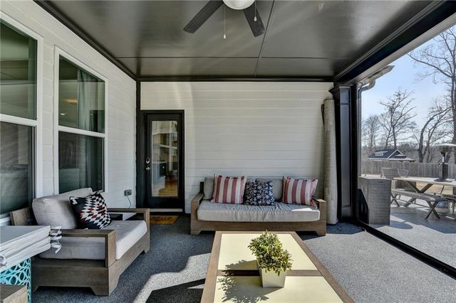 866 Champagne Lane, Hoschton, GA 30548