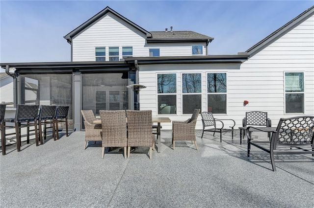 866 Champagne Lane, Hoschton, GA 30548