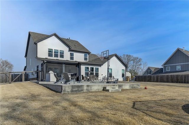 866 Champagne Lane, Hoschton, GA 30548