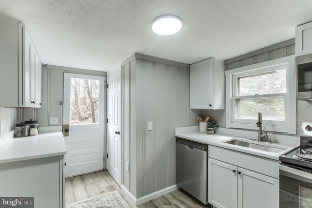 217 LIMEKILN RD, New Cumberland, PA 17070