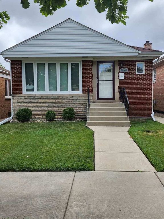 7237 N Oriole Avenue, Chicago, IL 60631