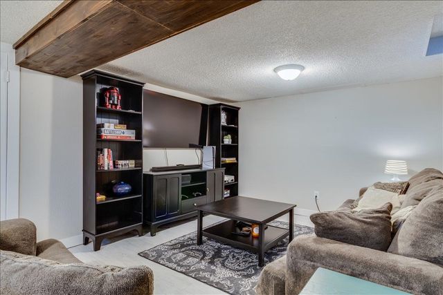 1926 S Bleckley Dr, Wichita, KS 67218