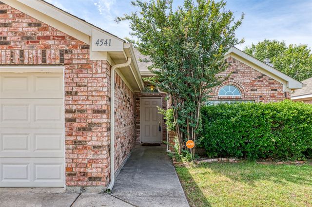 4541 Grainland Court, Fort Worth, TX 76179