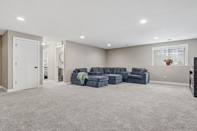 1376 Pheasant Run, New Richmond, WI 54017