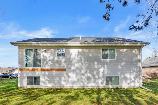 1376 Pheasant Run, New Richmond, WI 54017