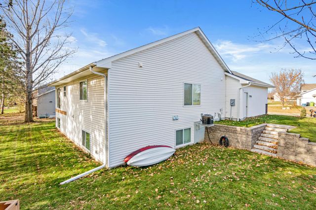 1376 Pheasant Run, New Richmond, WI 54017
