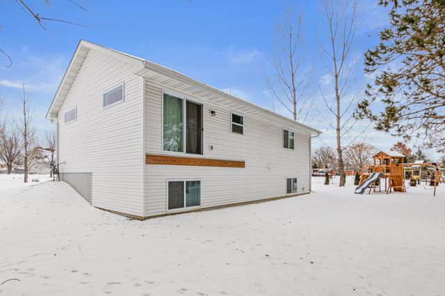 1376 Pheasant Run, New Richmond, WI 54017