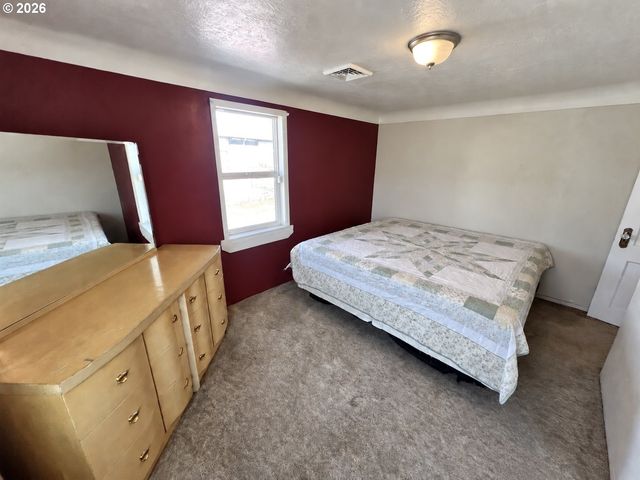 85885 1ST St, Eugene, OR 97405