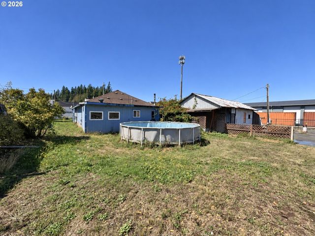 85885 1ST St, Eugene, OR 97405