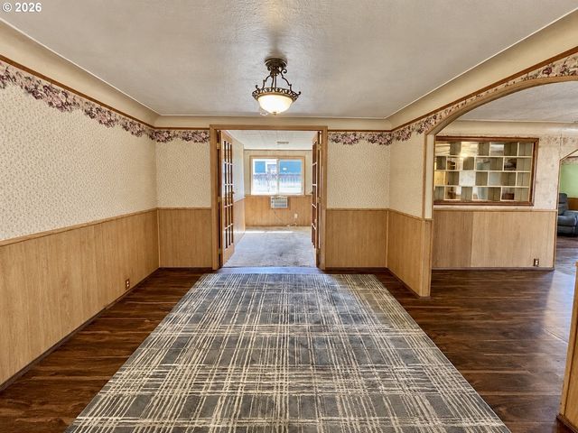 85885 1ST St, Eugene, OR 97405