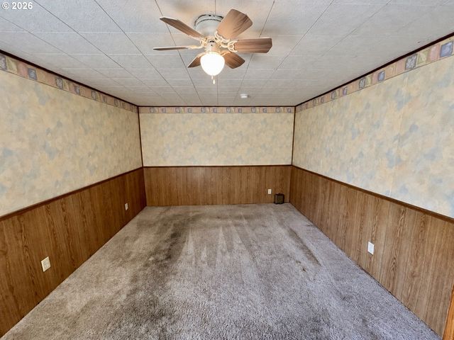 85885 1ST St, Eugene, OR 97405