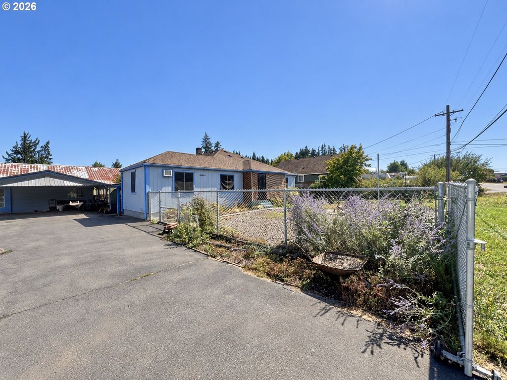 85885 1ST St, Eugene, OR 97405
