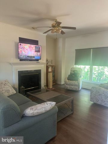 7 LESH CT, Middletown, DE 19709
