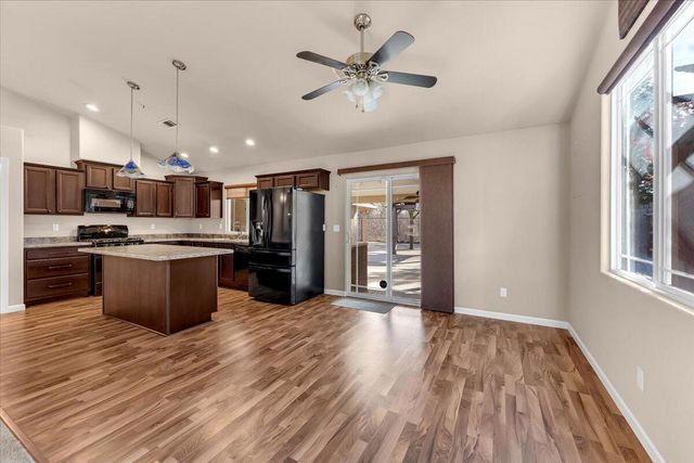 7253 Legacy Court, Redding, CA 96001