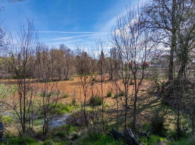 7253 Legacy Court, Redding, CA 96001