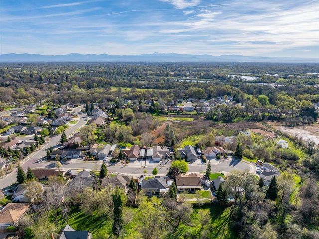 7253 Legacy Court, Redding, CA 96001