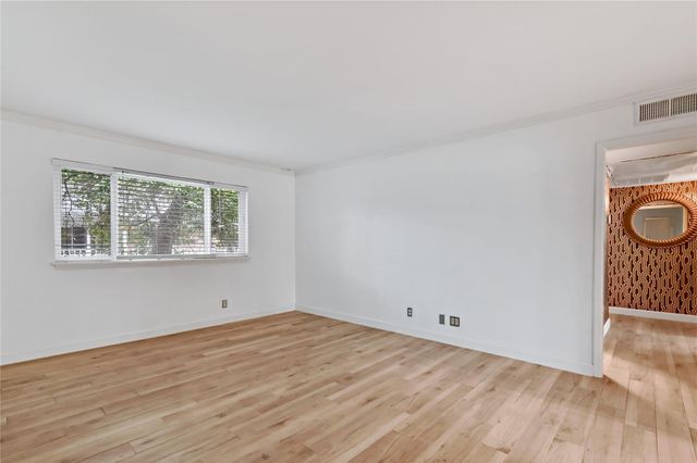 4040 San Felipe Street 233, Houston, TX 77027