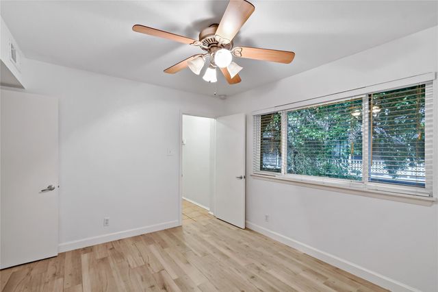 4040 San Felipe Street 233, Houston, TX 77027