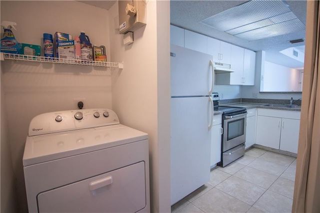 5045 WILES Road 205, Coconut Creek, FL 33073