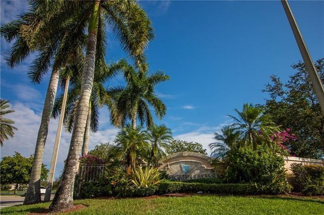 5045 WILES Road 205, Coconut Creek, FL 33073
