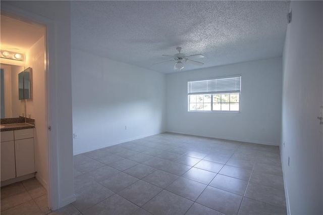 5045 WILES Road 205, Coconut Creek, FL 33073