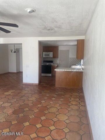 2243 Carver Court, Simi Valley, CA 93063