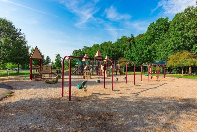 261 Dogwood Lane, Westerville, OH 43082