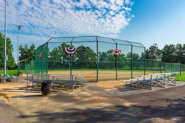 261 Dogwood Lane, Westerville, OH 43082