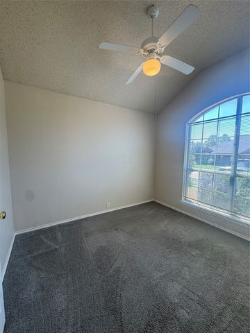 2405 Kariba Lane, Denton, TX 76210