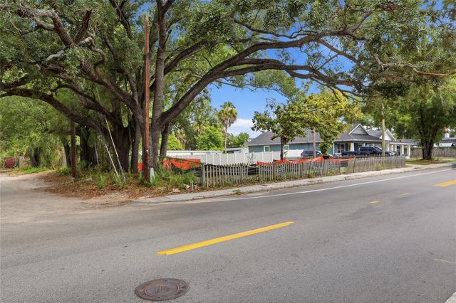 6201 E KING STREET, Tampa, FL 33604