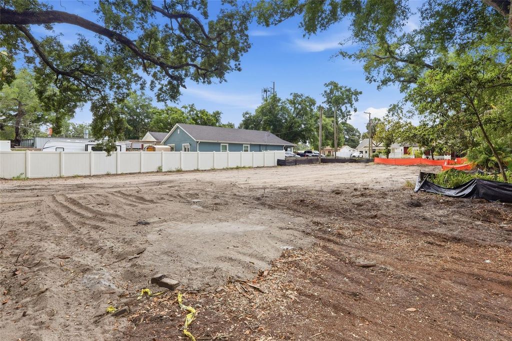 6201 E KING STREET, Tampa, FL 33604