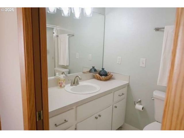 2122 Ne 79TH Ave, Vancouver, WA 98664