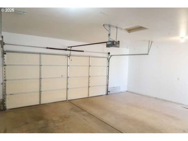 2122 Ne 79TH Ave, Vancouver, WA 98664