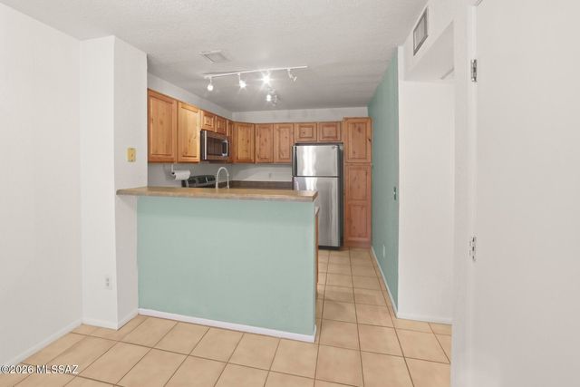 7618 E Callisto Cir Unit 123, Tucson, AZ 85715