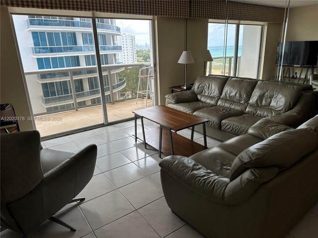 6039 Collins Ave 924, Miami Beach, FL 33140