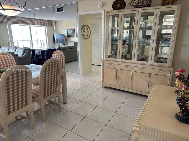 6039 Collins Ave 924, Miami Beach, FL 33140
