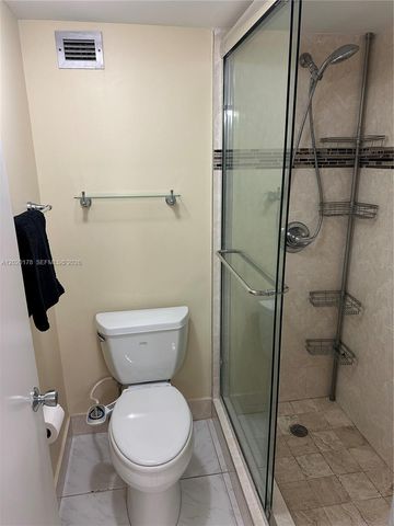 6039 Collins Ave 924, Miami Beach, FL 33140