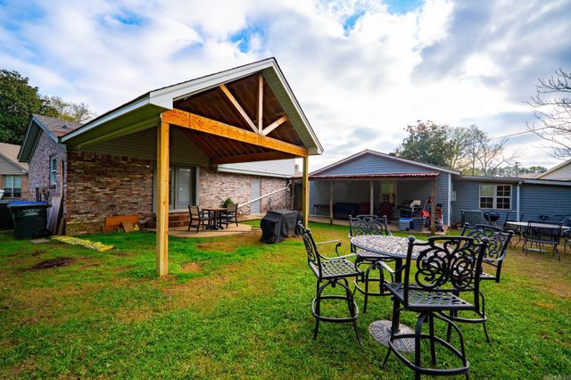 2860 Broadmoor Drive, Conway, AR 72034