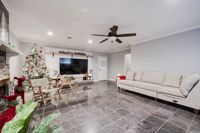 2860 Broadmoor Drive, Conway, AR 72034