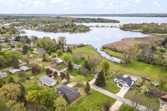 388 Palmer Avenue, Green Lake, WI 54941