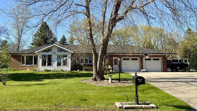 388 Palmer Avenue, Green Lake, WI 54941