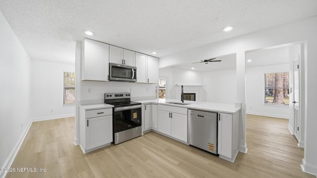 2338 BLOSSOM RIDGE Drive N, Jacksonville, FL 32218