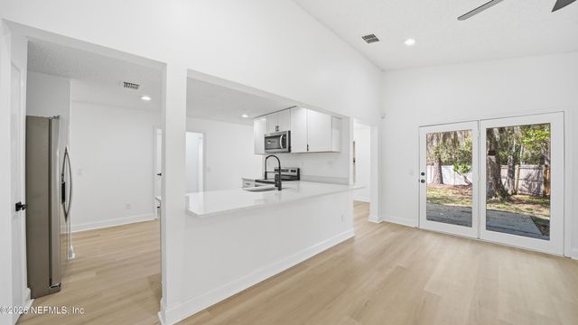 2338 BLOSSOM RIDGE Drive N, Jacksonville, FL 32218