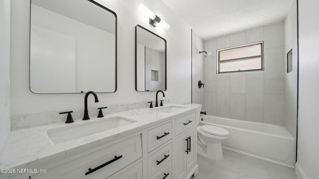 2338 BLOSSOM RIDGE Drive N, Jacksonville, FL 32218