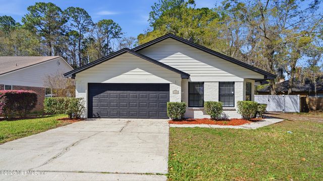 2338 BLOSSOM RIDGE Drive N, Jacksonville, FL 32218