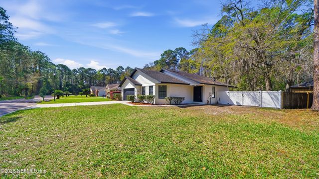 2338 BLOSSOM RIDGE Drive N, Jacksonville, FL 32218