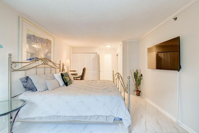 3221 S Ocean Boulevard 505, Highland Beach, FL 33487
