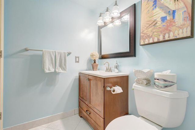 3221 S Ocean Boulevard 505, Highland Beach, FL 33487