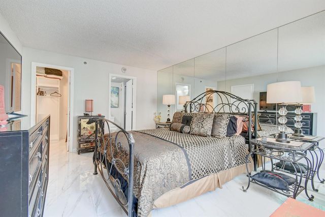 3221 S Ocean Boulevard 505, Highland Beach, FL 33487