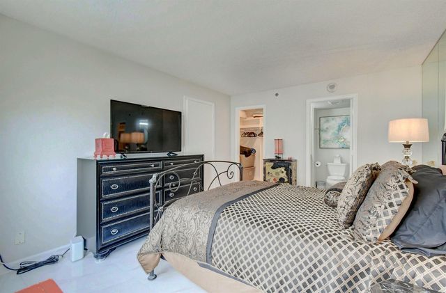 3221 S Ocean Boulevard 505, Highland Beach, FL 33487